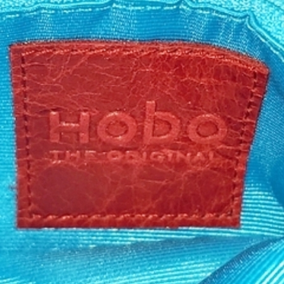 HOBO The Original 'Daria' Convertible Leather Purse - Picture 5 of 8